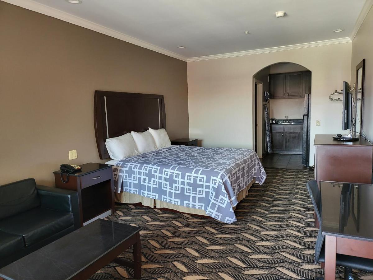 Palace Inn Sam Houston Race Park West Road Экстерьер фото