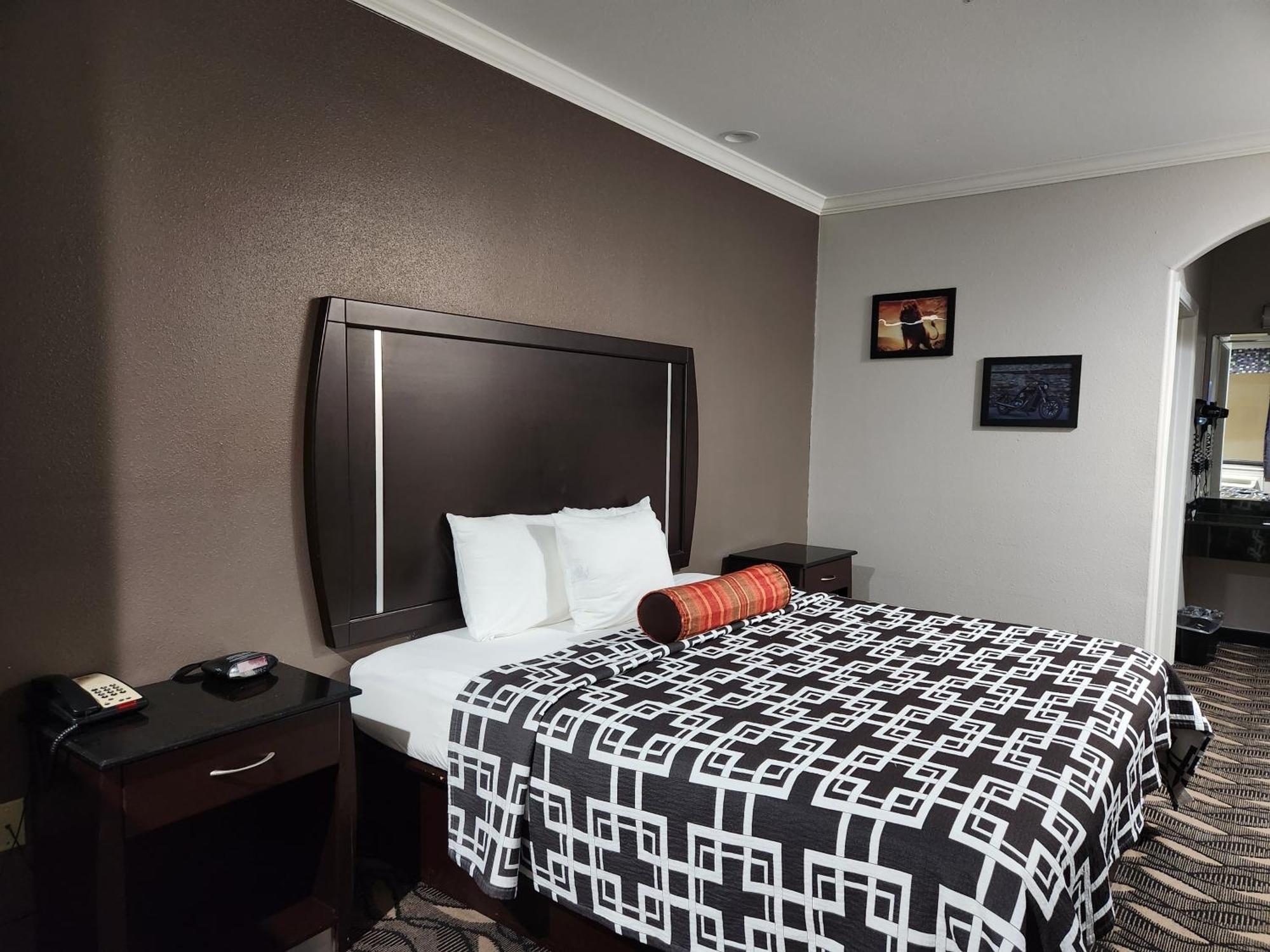 Palace Inn Sam Houston Race Park West Road Экстерьер фото